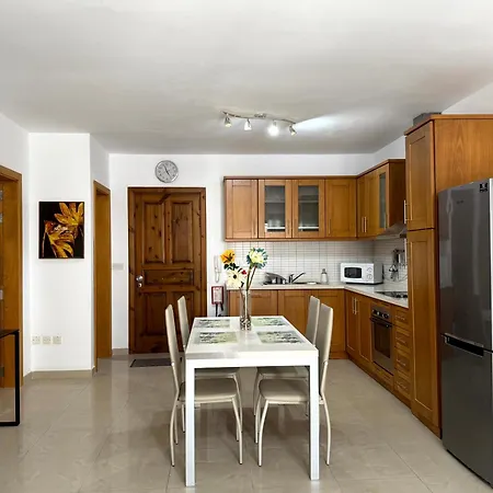 Apartment Stylish 2bdr In Sliema