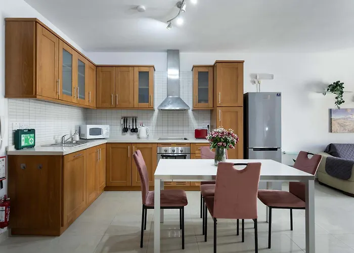 Stylish 2bdr In Apartament