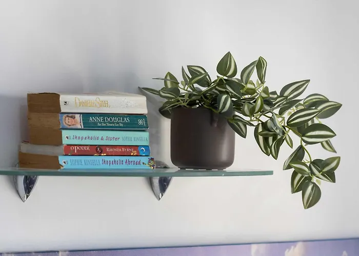 Stylish 2bdr In Apartament *